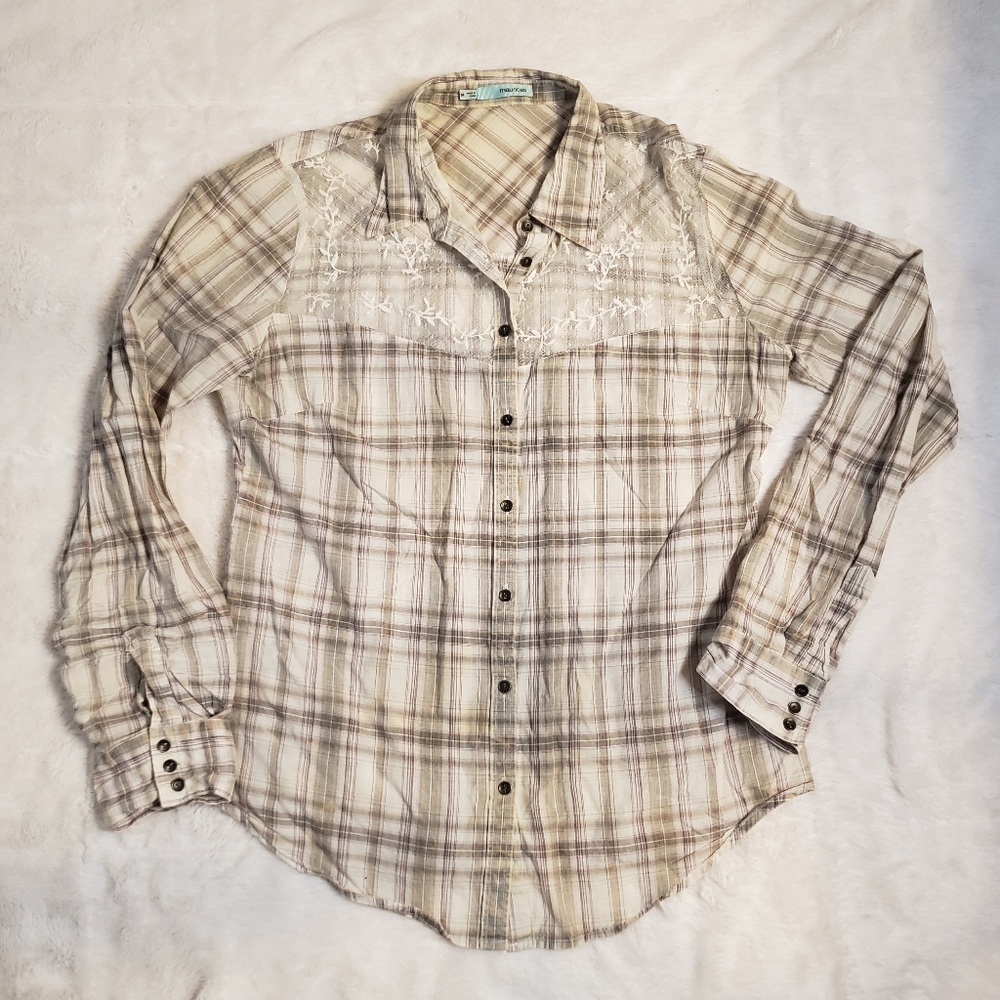 Maurices women's medium flannel with lace shirt